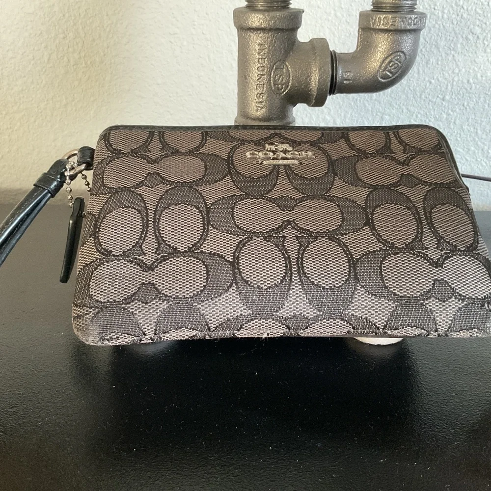 Coach this wallet